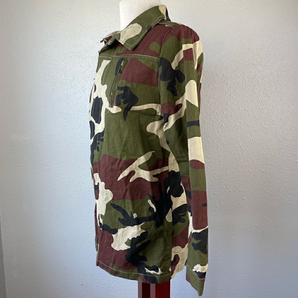 Feitong Camo Button Down Top Size M EUC - Picture 3 of 8